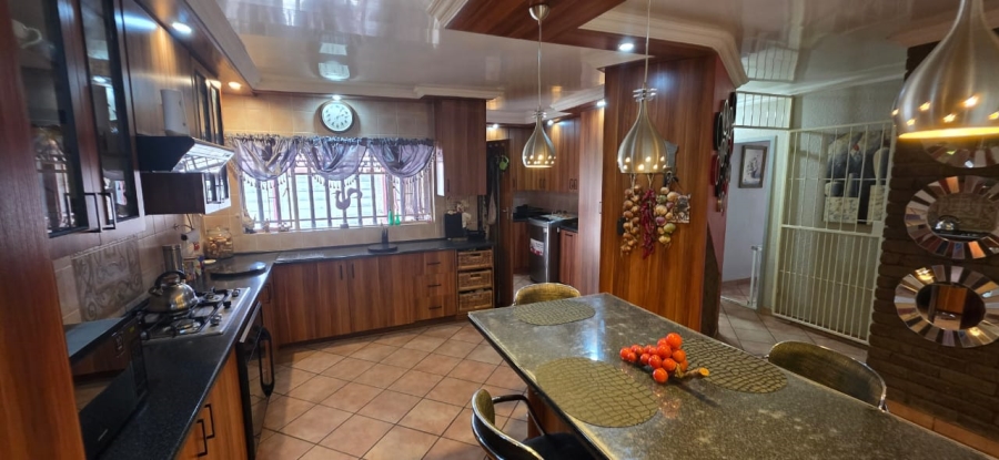 3 Bedroom Property for Sale in Flimieda North West